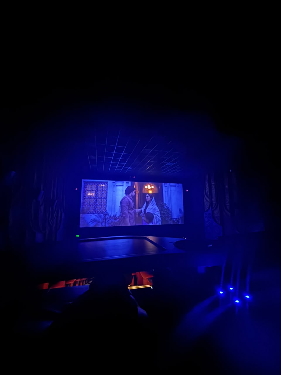 Feed image 2